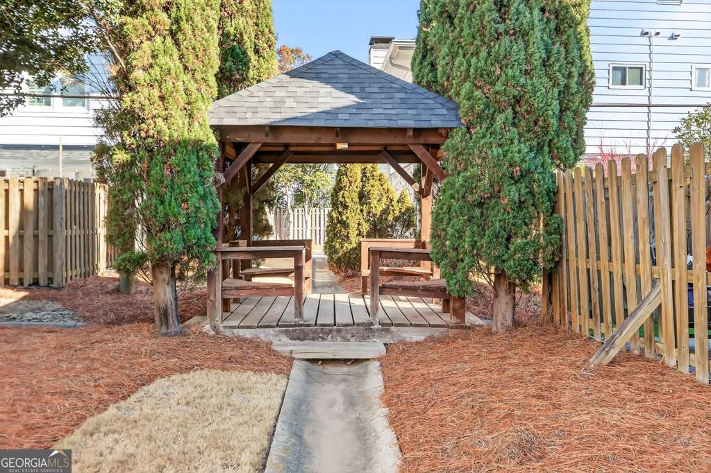 136 Peachtree Memorial Drive NW Atlanta GA 30309