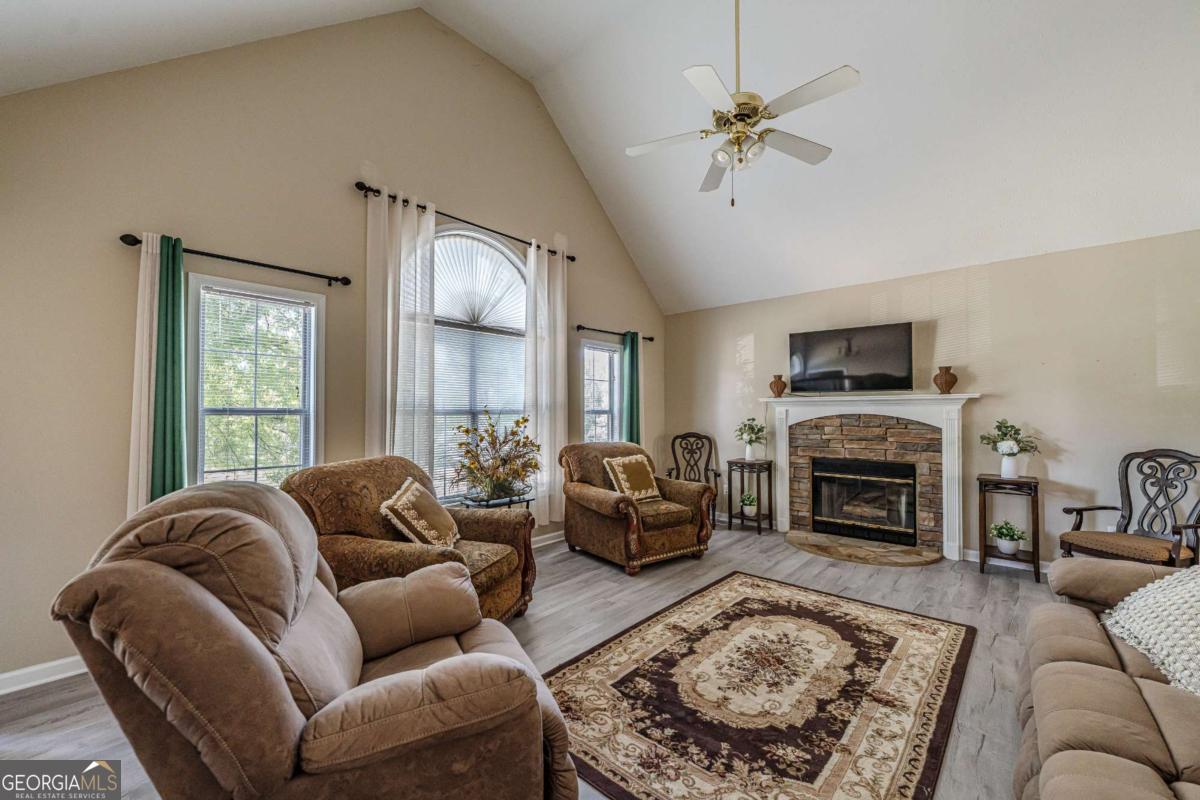 13 Greystone Lane NW Cartersville GA 30121