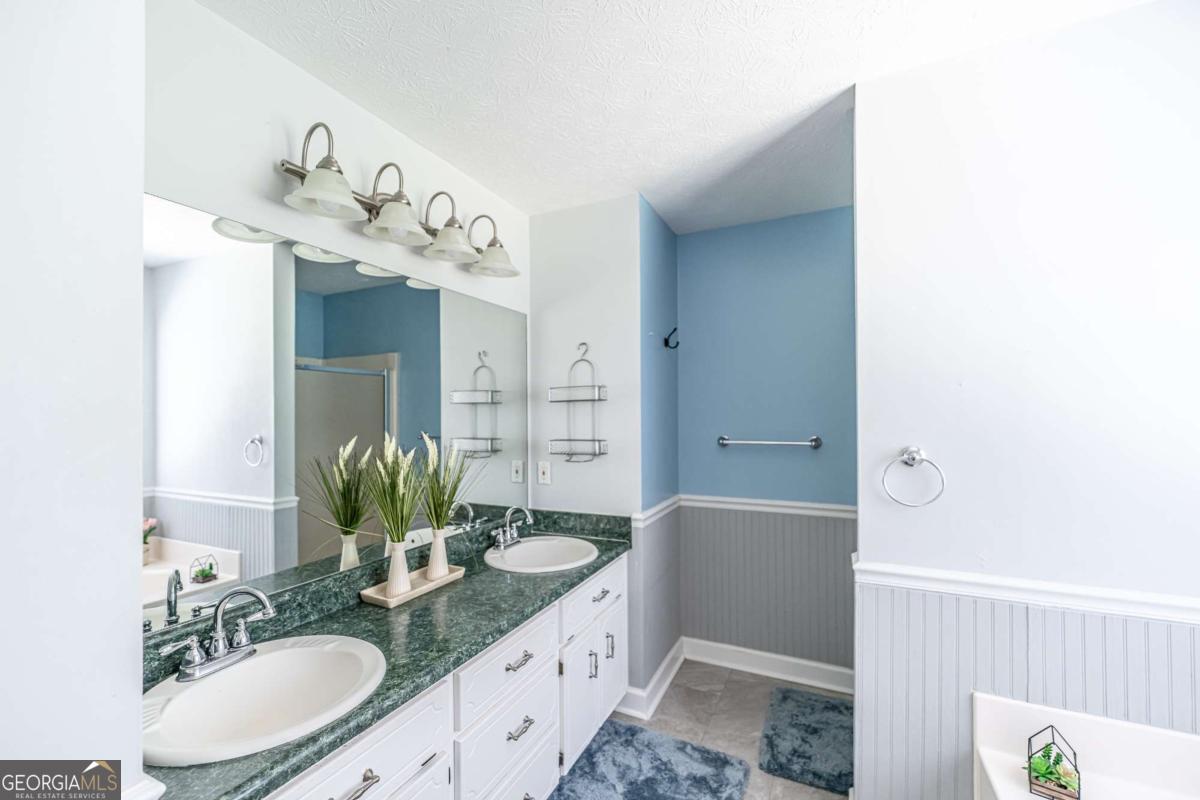 13 Greystone Lane NW Cartersville GA 30121
