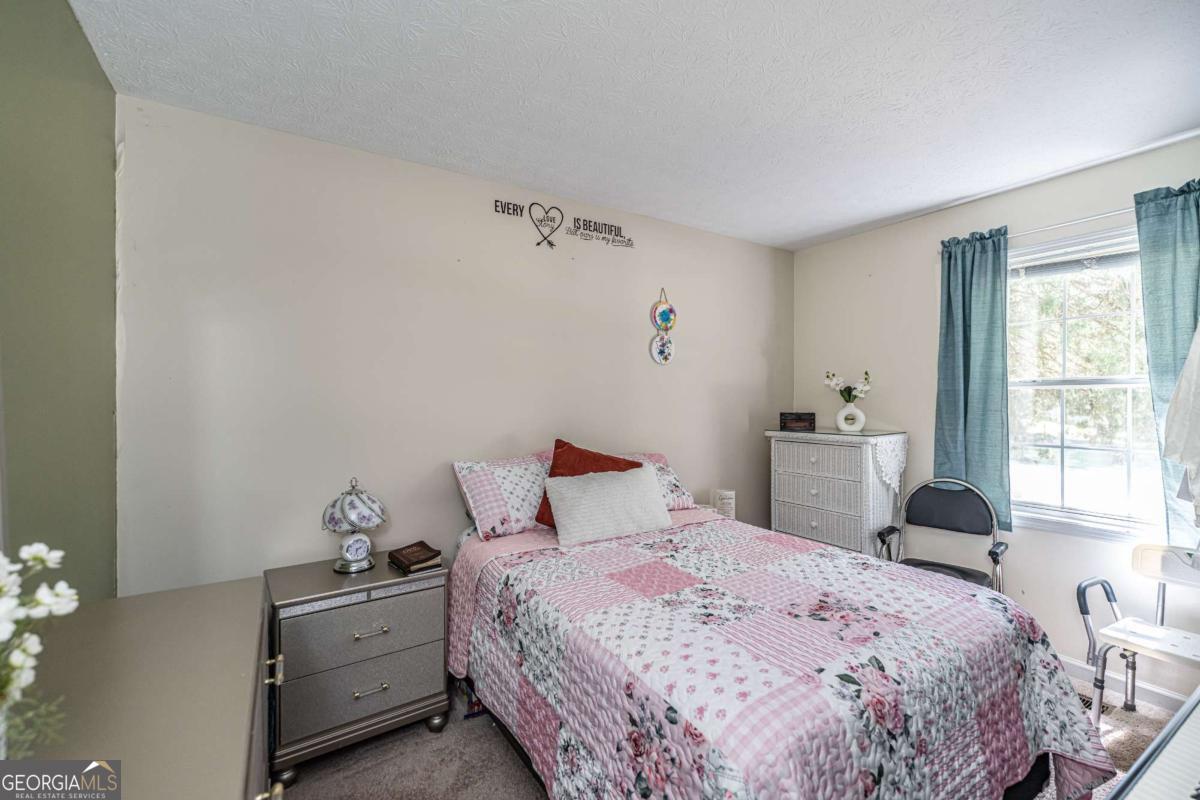 13 Greystone Lane NW Cartersville GA 30121
