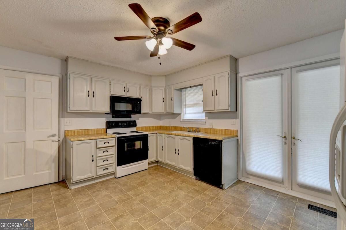 4921 Merlin Drive Oakwood GA 30566
