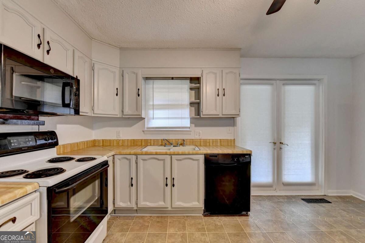 4921 Merlin Drive Oakwood GA 30566