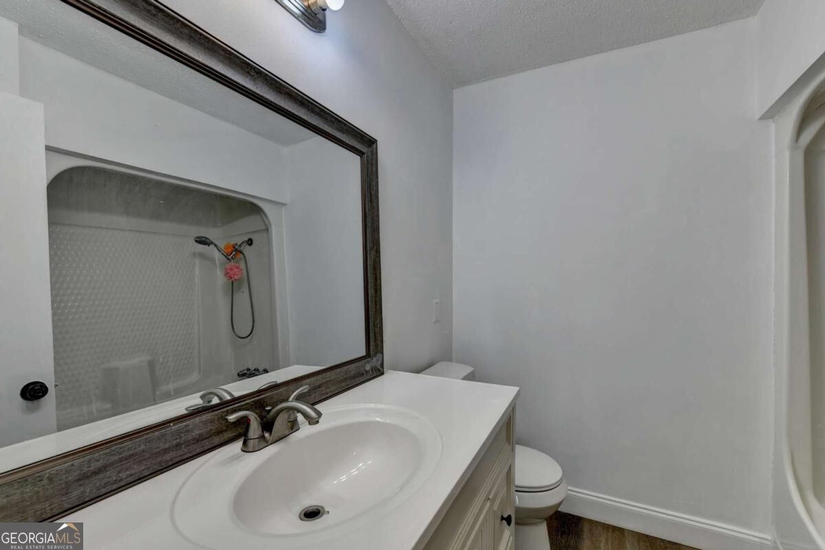 4921 Merlin Drive Oakwood GA 30566