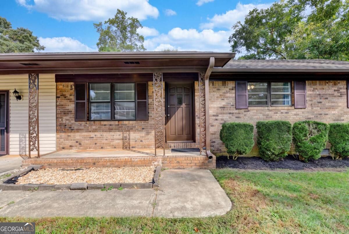 4921 Merlin Drive Oakwood GA 30566