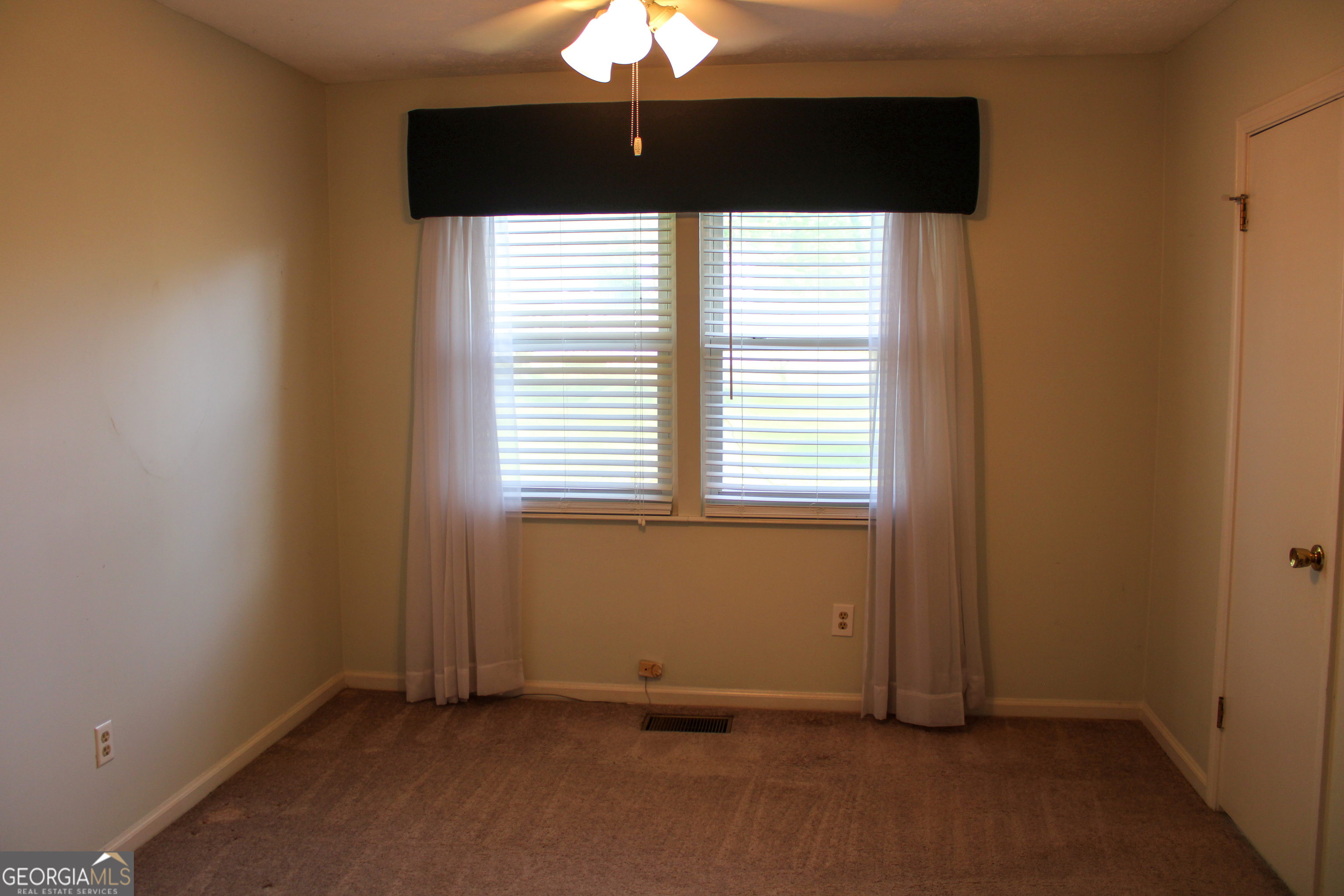 20 Valley Hill Road Griffin GA 30223