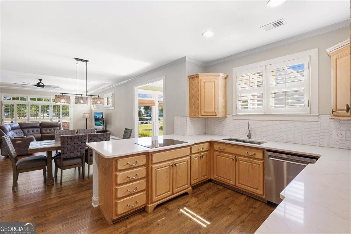 8 Deering Way Cartersville GA 30120