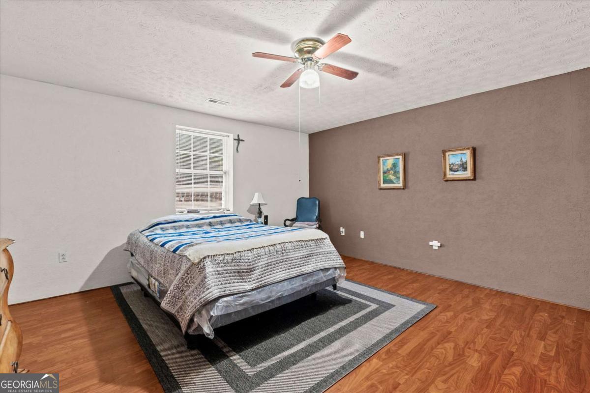 40 L Z Jackson Road Bowdon GA 30108