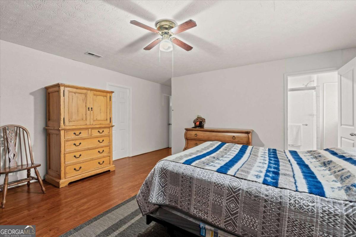 40 L Z Jackson Road Bowdon GA 30108