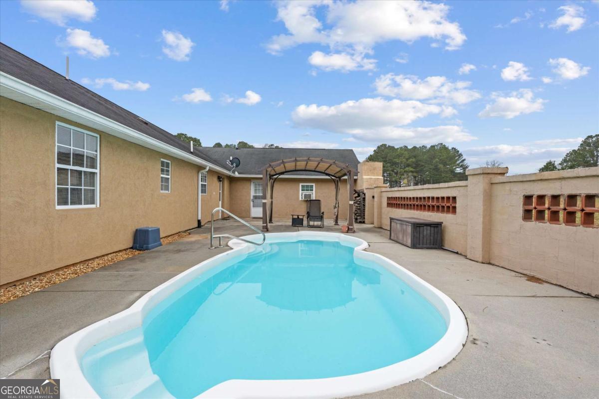 40 L Z Jackson Road Bowdon GA 30108