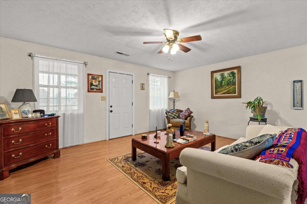 40 L Z Jackson Road Bowdon GA 30108