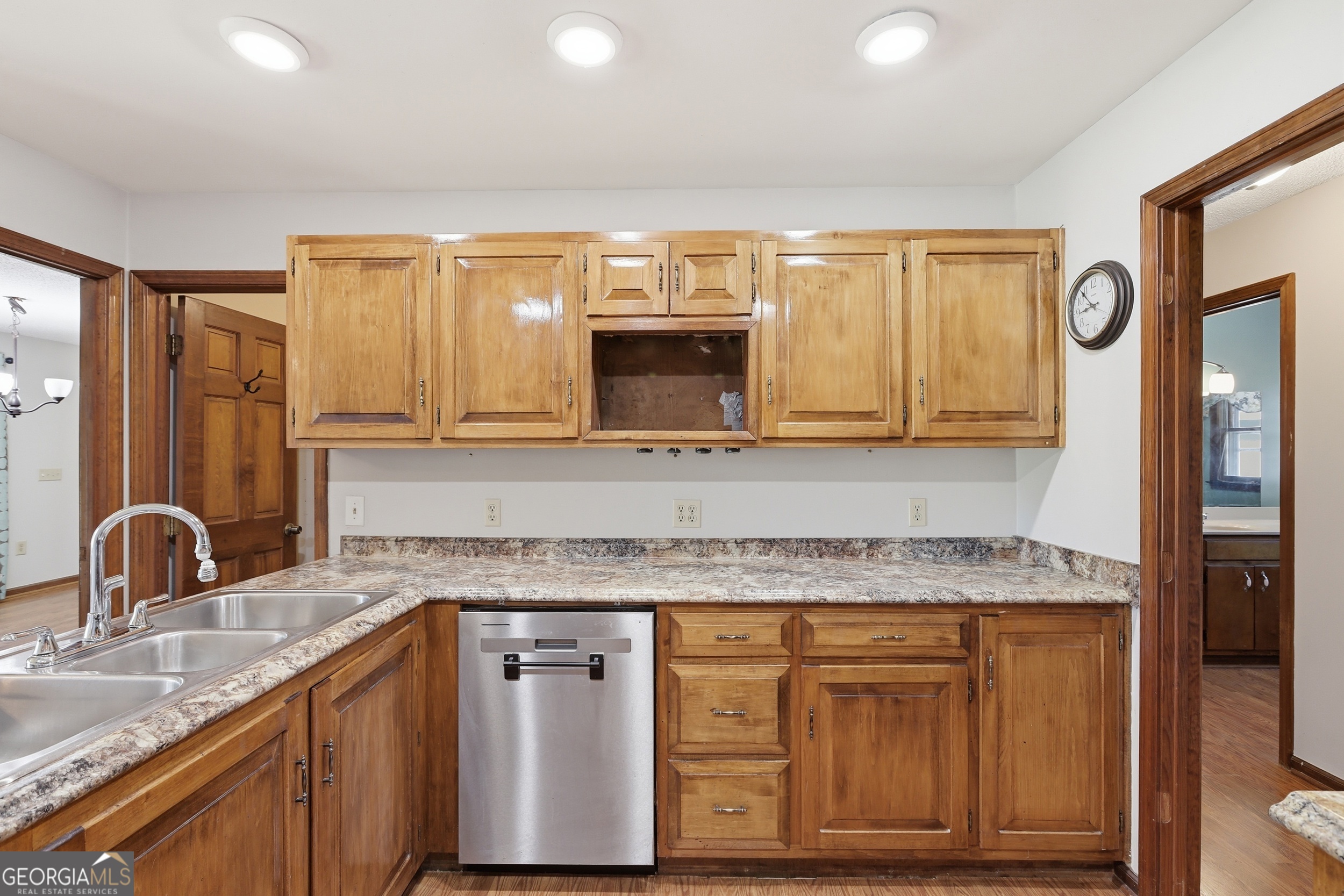 71 Poole Circle Carnesville GA 30521