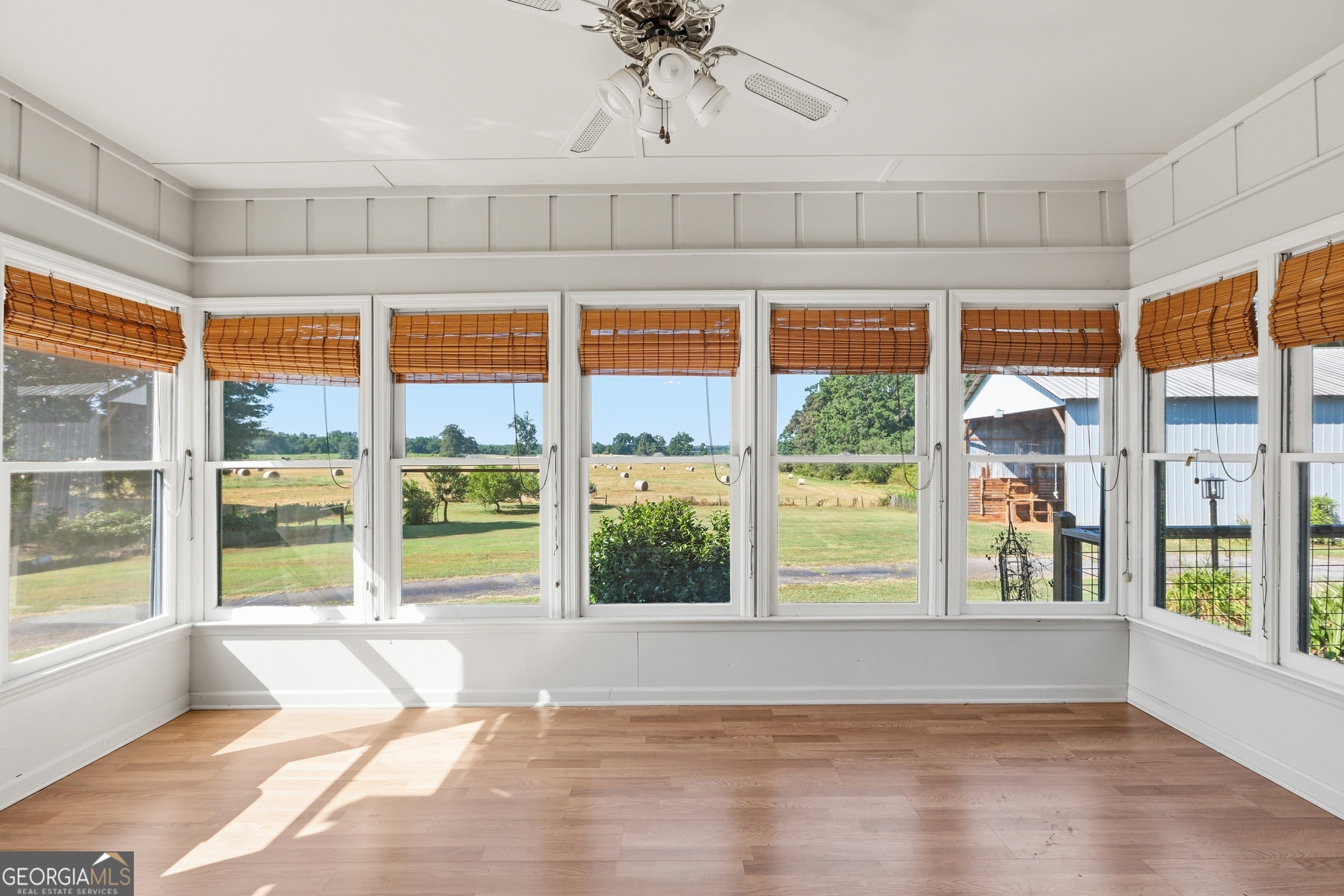 71 Poole Circle Carnesville GA 30521