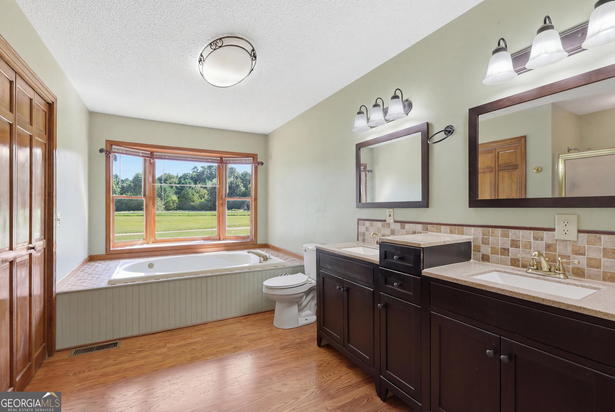 71 Poole Circle Carnesville GA 30521