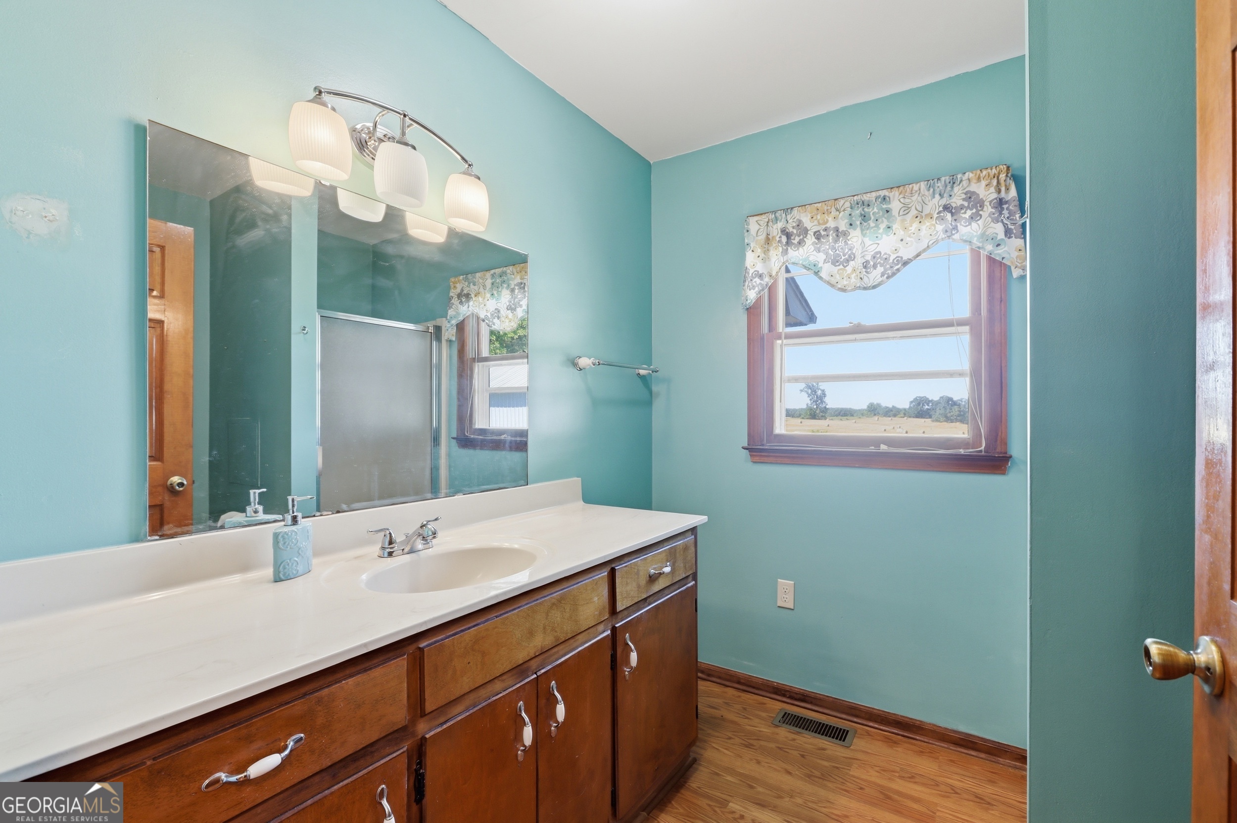 71 Poole Circle Carnesville GA 30521