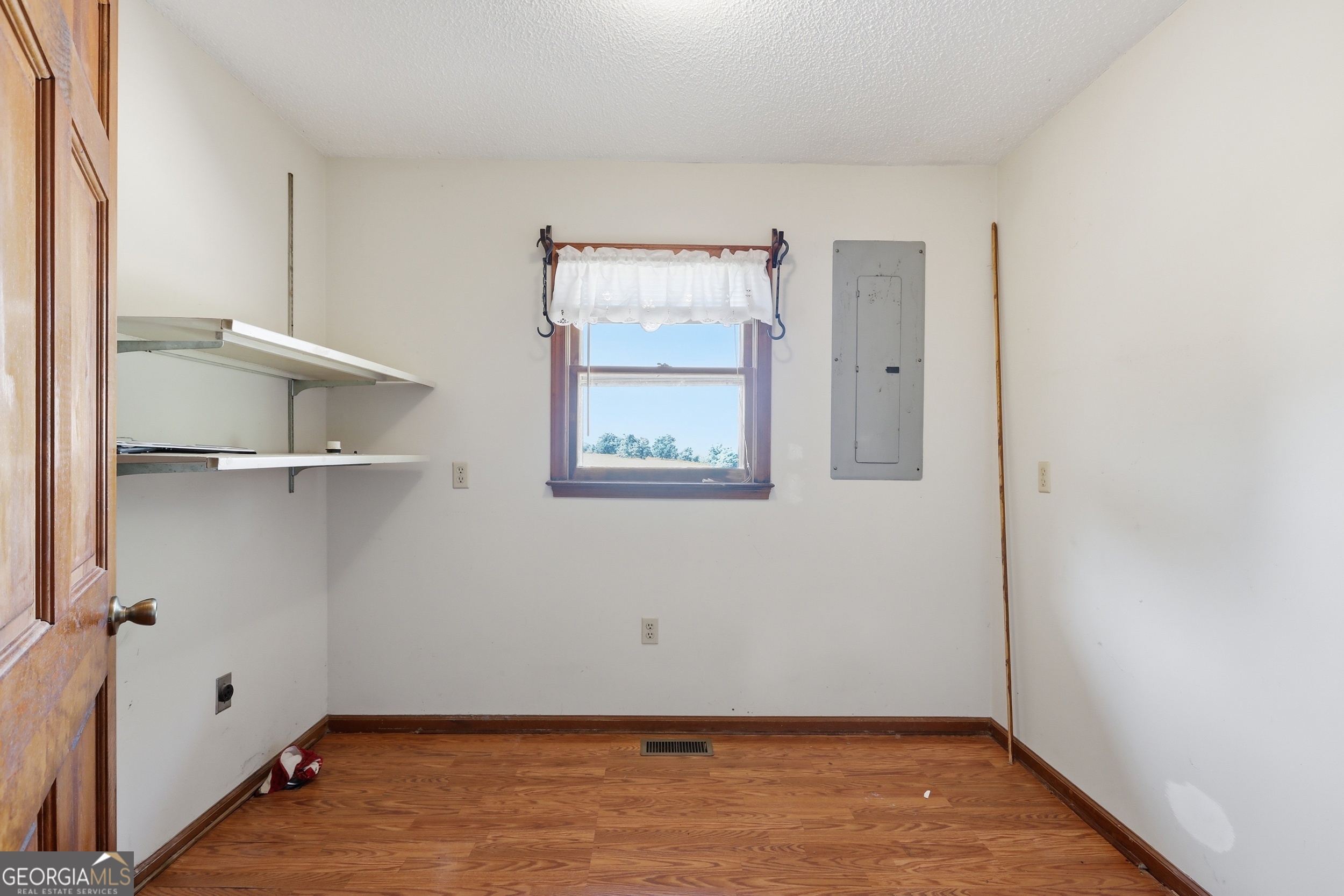 71 Poole Circle Carnesville GA 30521