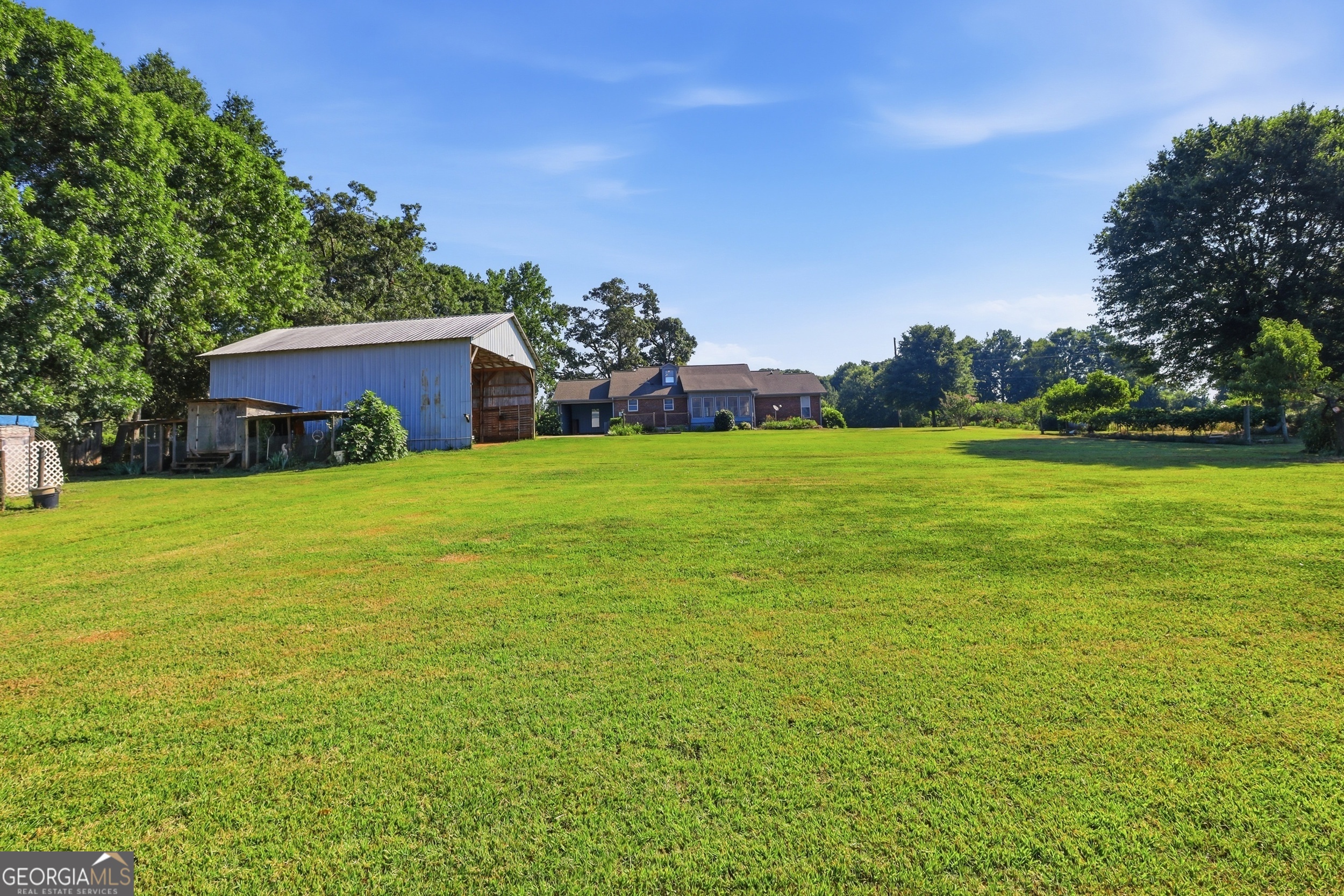 71 Poole Circle Carnesville GA 30521