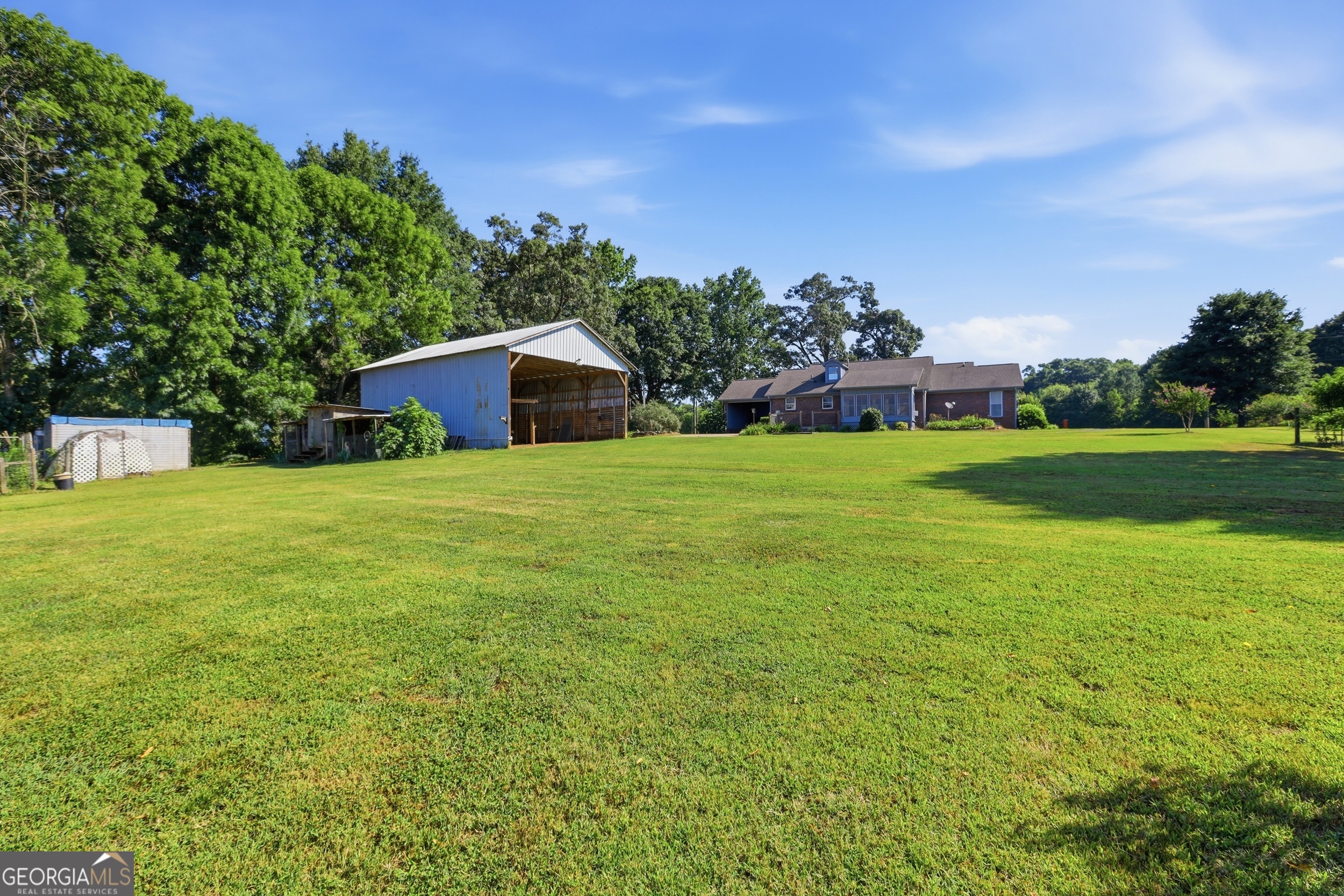 71 Poole Circle Carnesville GA 30521