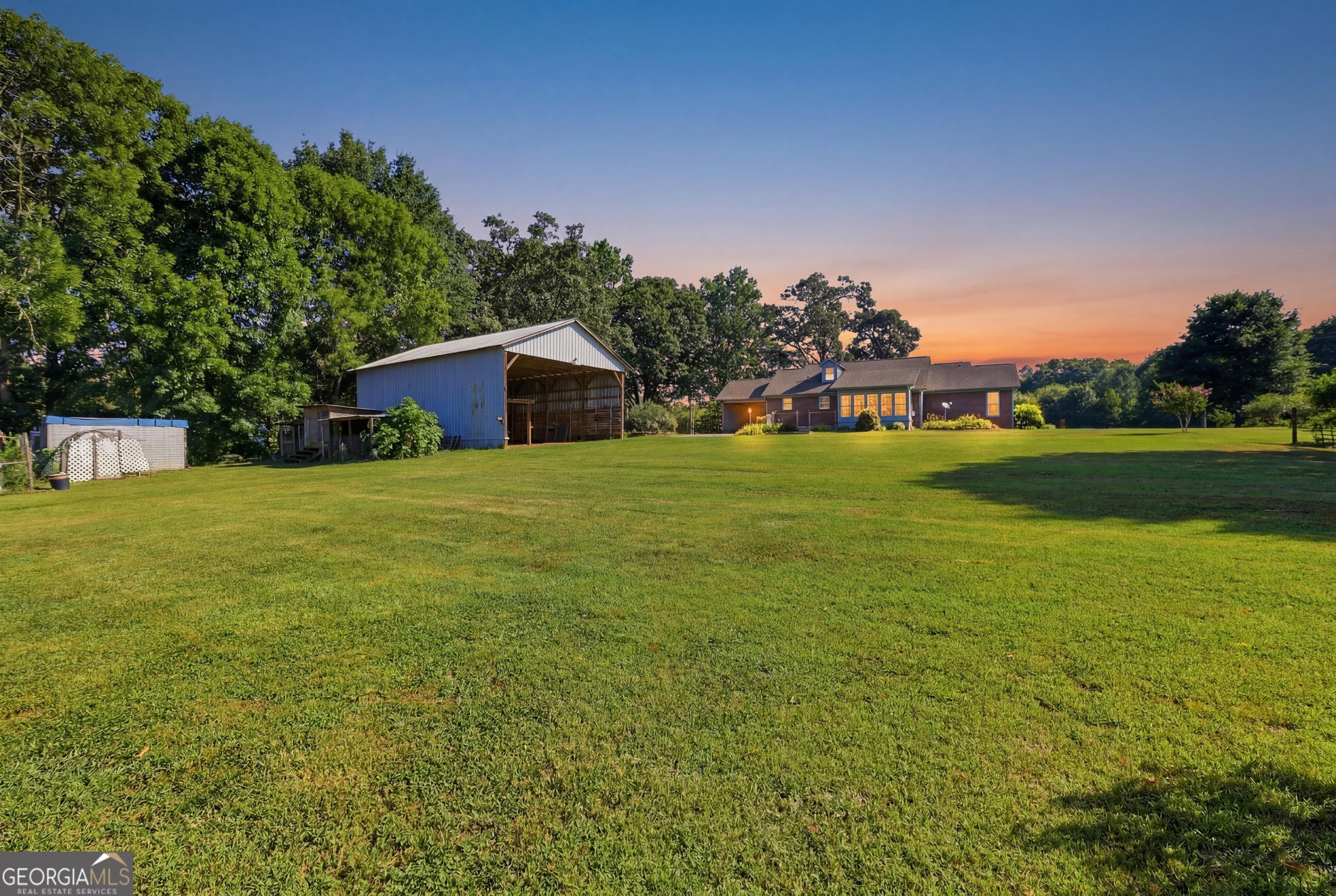 71 Poole Circle Carnesville GA 30521