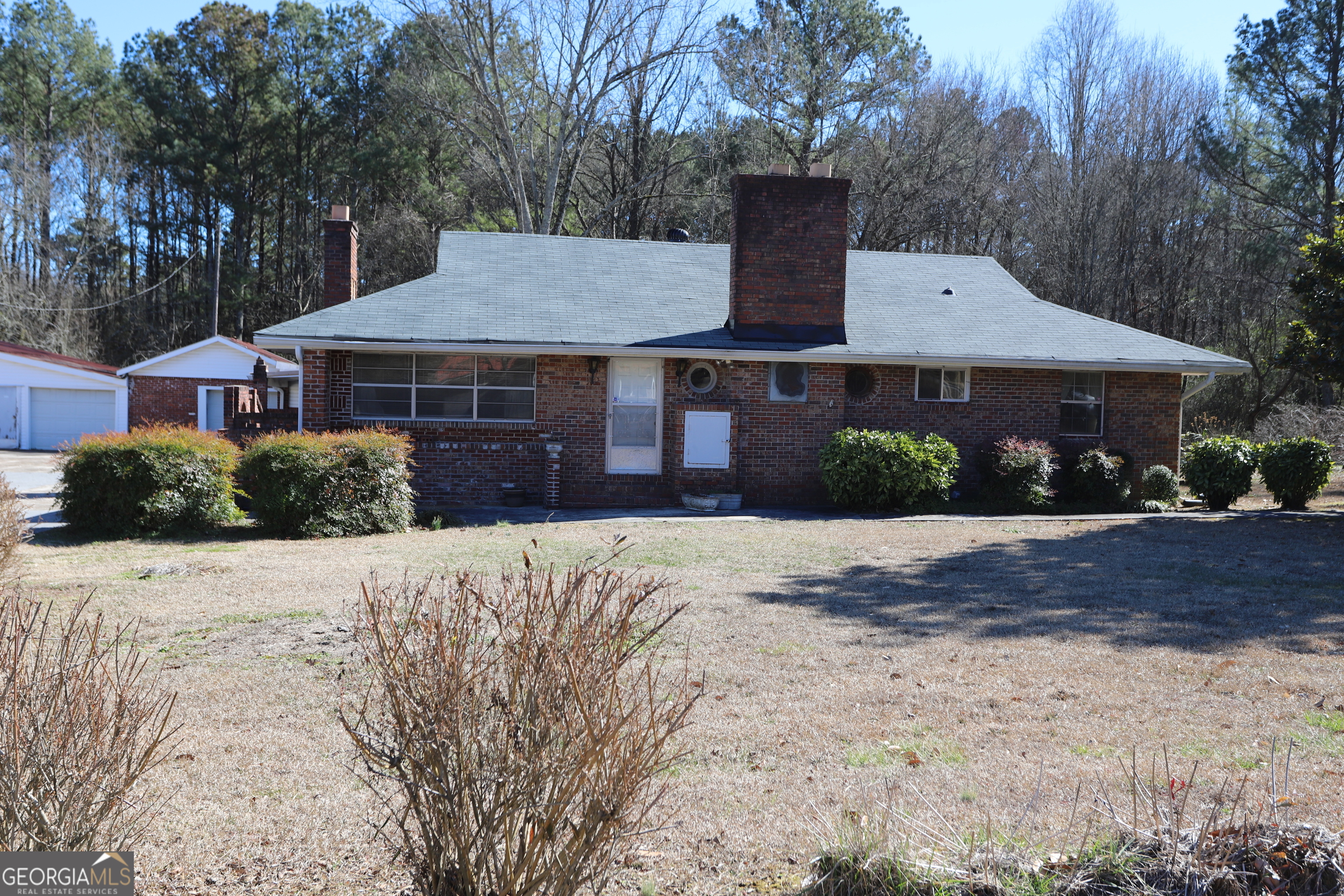 6797 Highway 114 Lyerly GA 30730