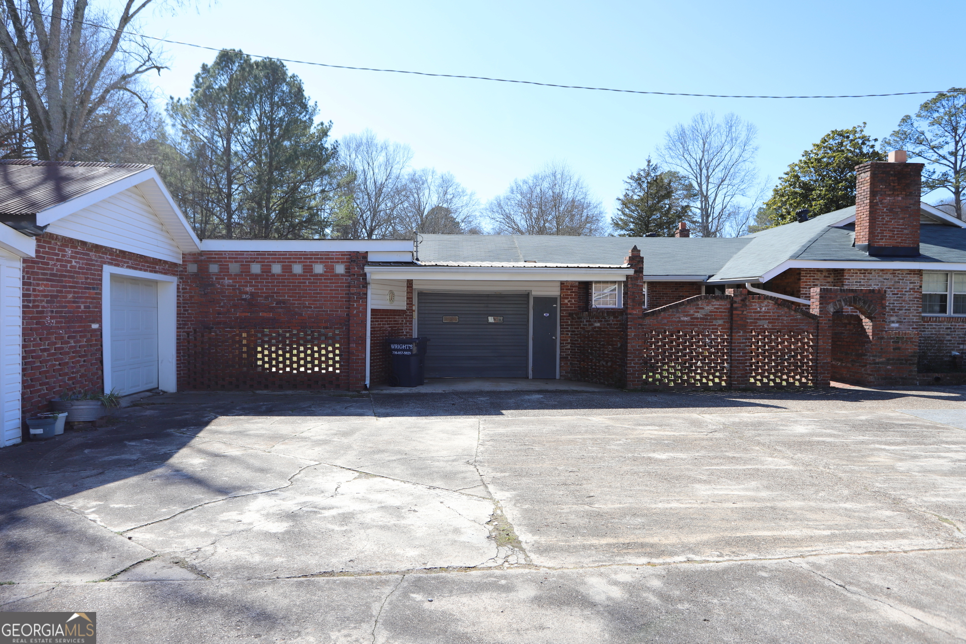 6797 Highway 114 Lyerly GA 30730