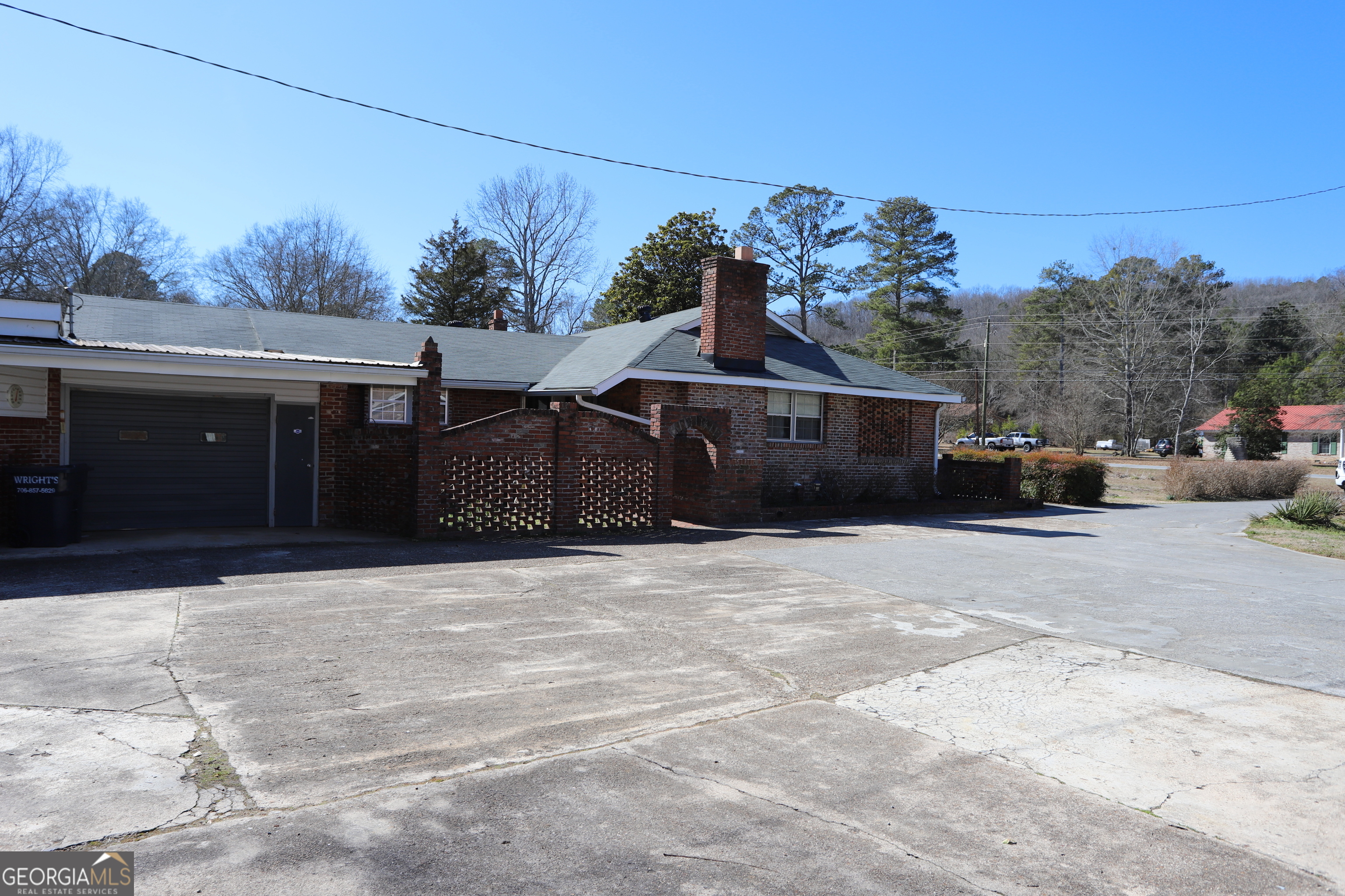 6797 Highway 114 Lyerly GA 30730