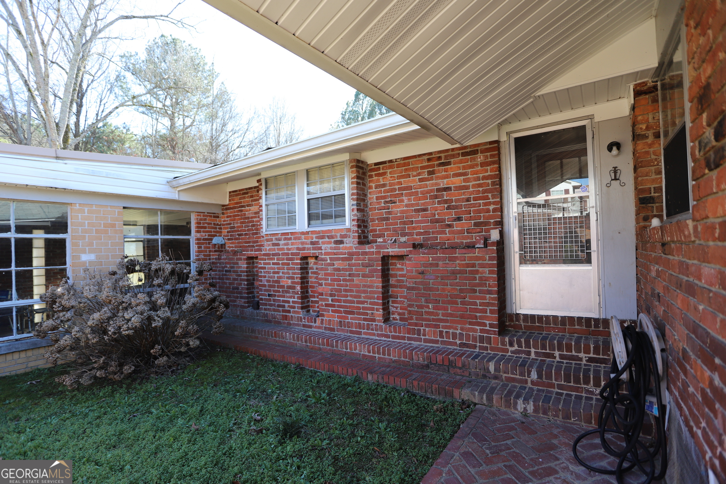 6797 Highway 114 Lyerly GA 30730