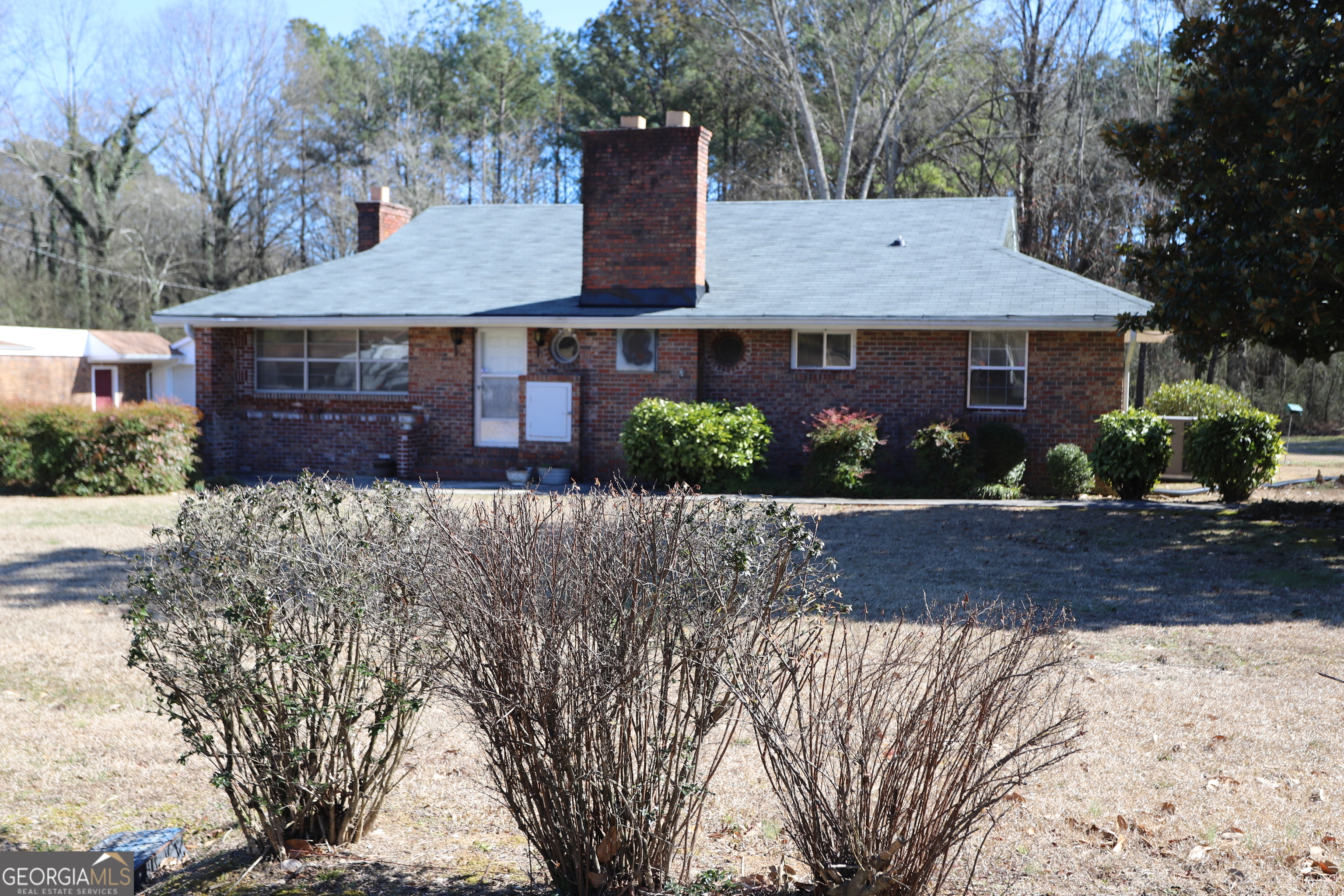 6797 Highway 114 Lyerly GA 30730