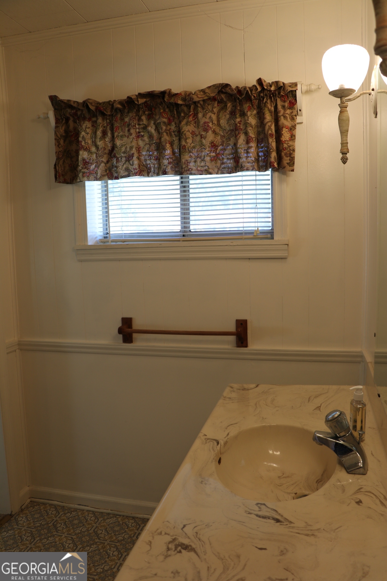 6797 Highway 114 Lyerly GA 30730