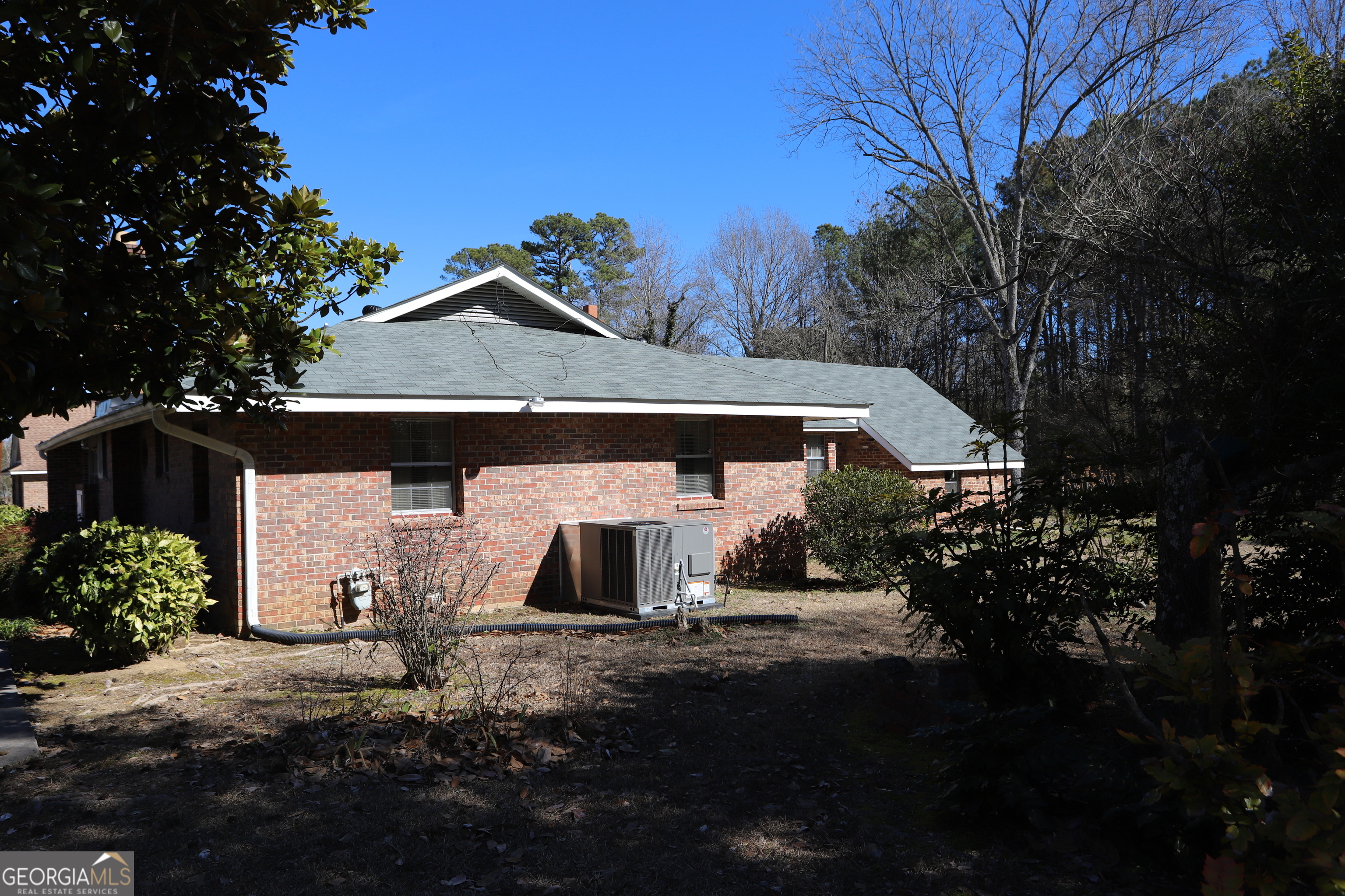 6797 Highway 114 Lyerly GA 30730