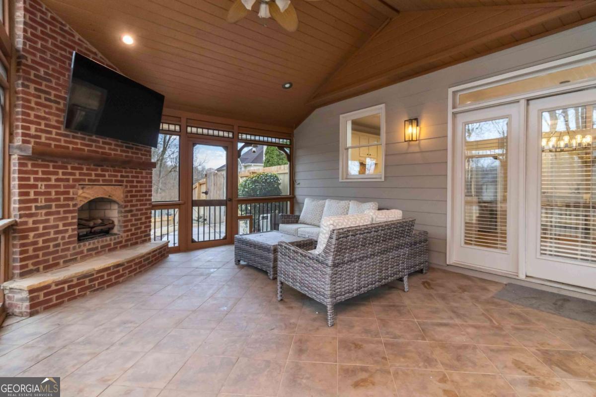 645 Summerwind Way Suwanee GA 30024