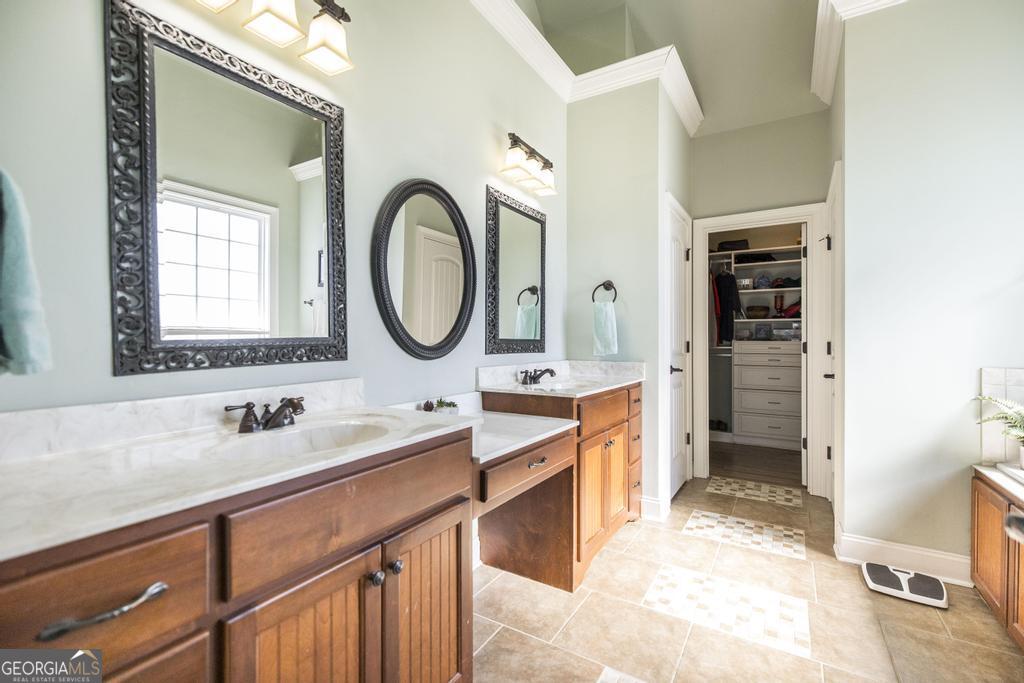 35 Falcon Crest Way Byron GA 31008