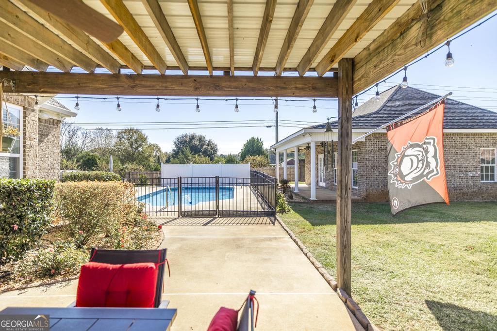 35 Falcon Crest Way Byron GA 31008