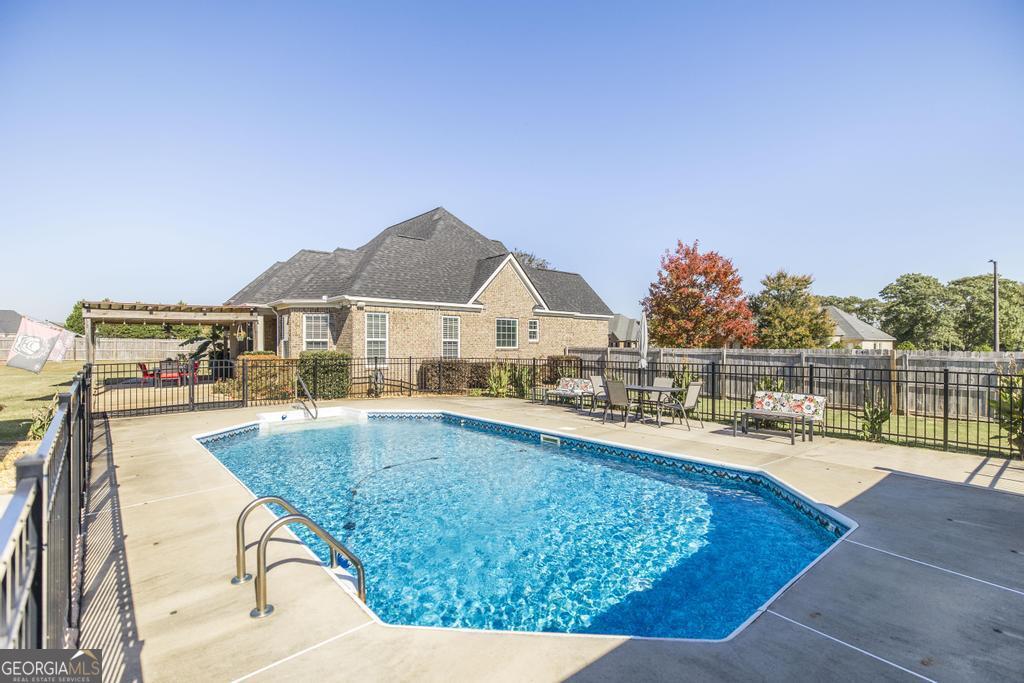 35 Falcon Crest Way Byron GA 31008