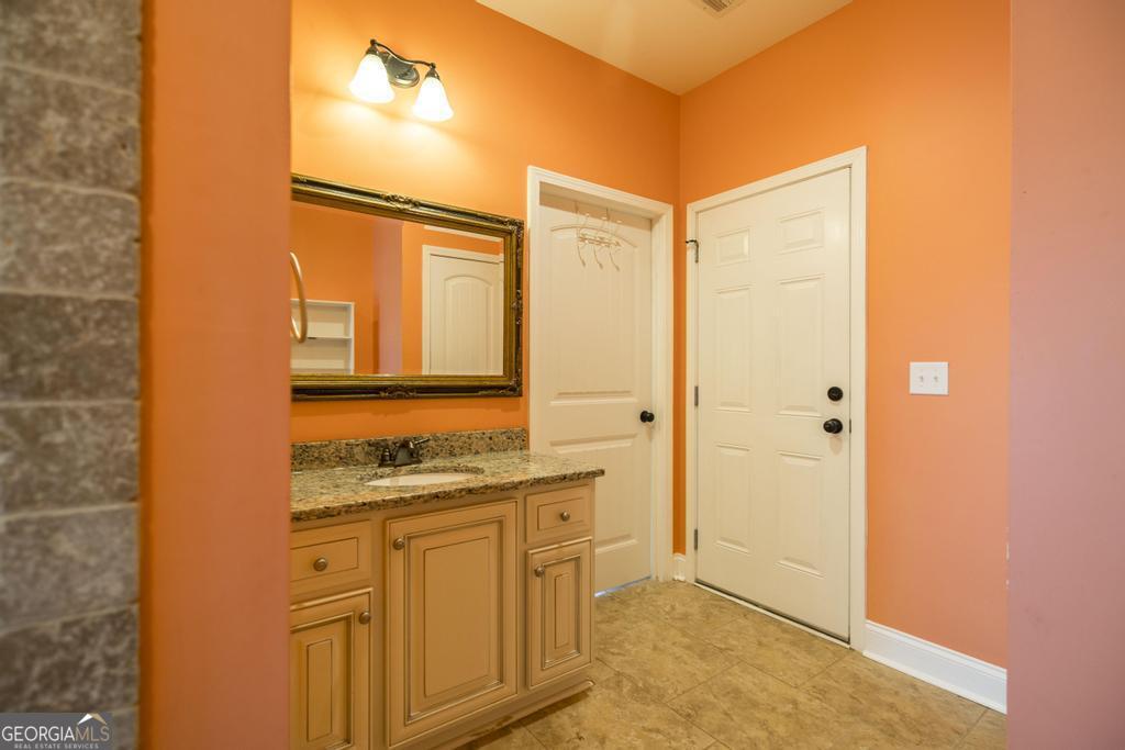 35 Falcon Crest Way Byron GA 31008