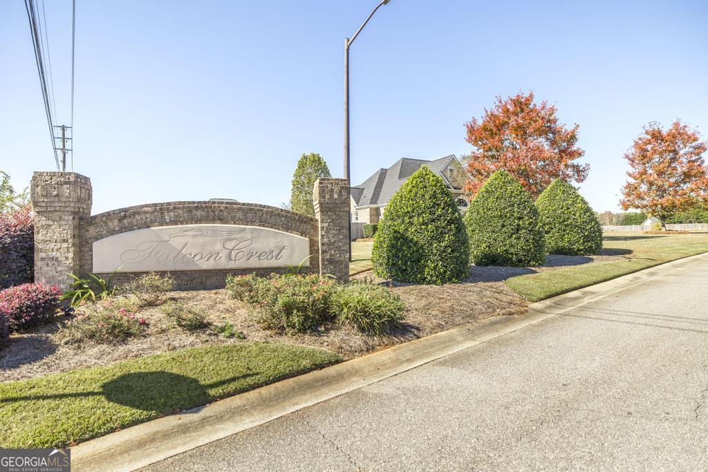 35 Falcon Crest Way Byron GA 31008