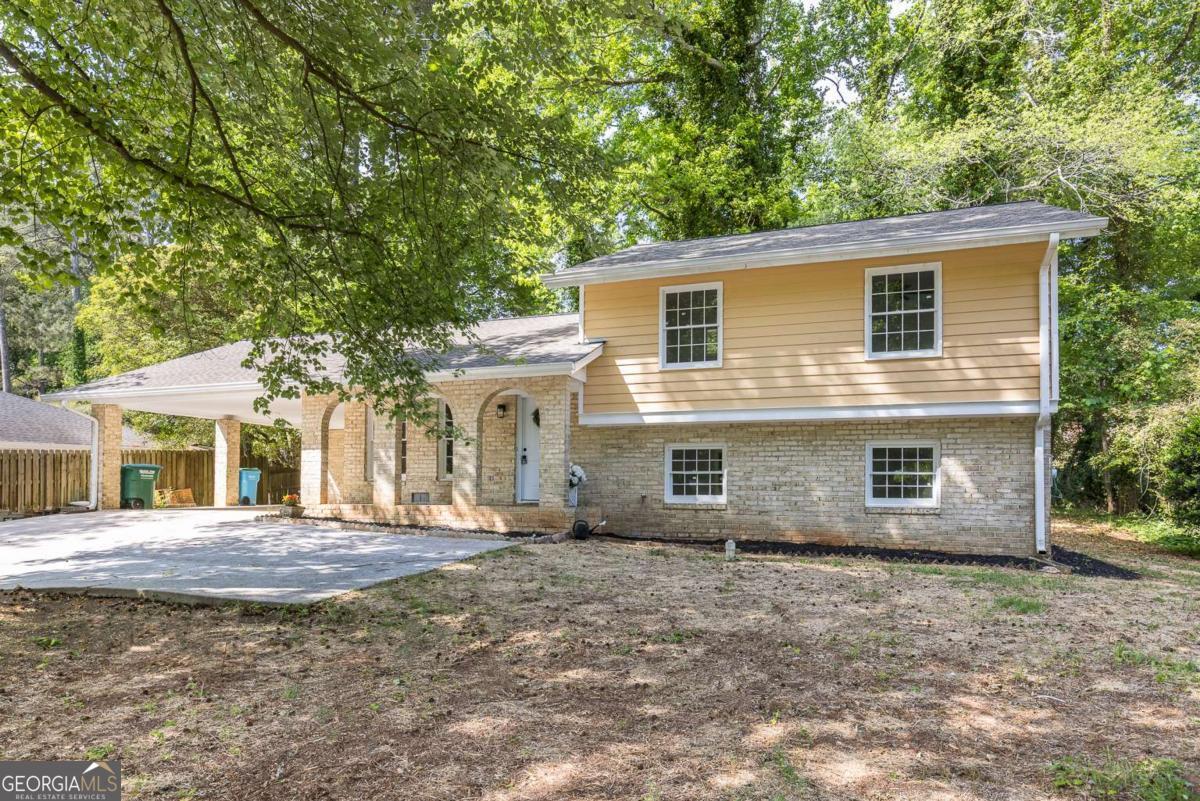 383 Ben Avenue SW Lilburn GA 30047