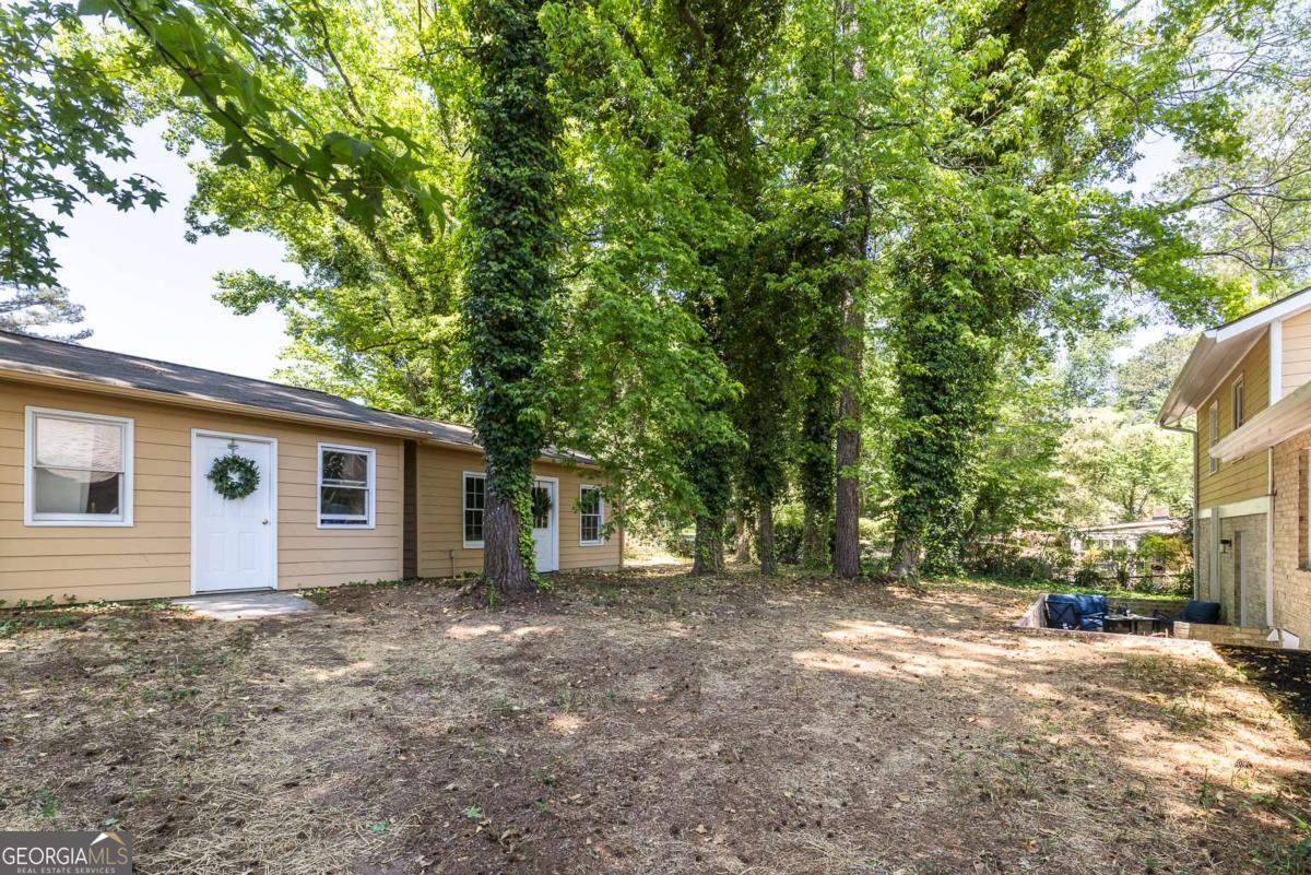 383 Ben Avenue SW Lilburn GA 30047