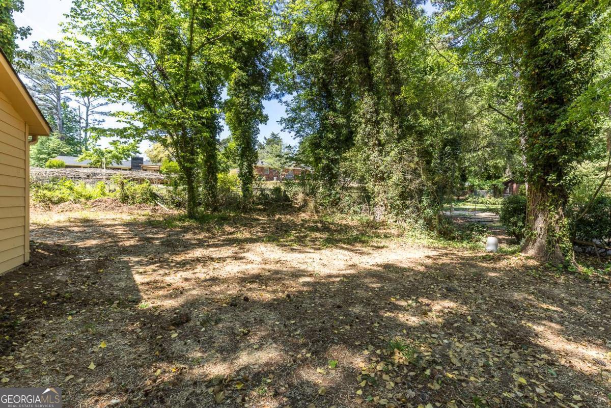 383 Ben Avenue SW Lilburn GA 30047
