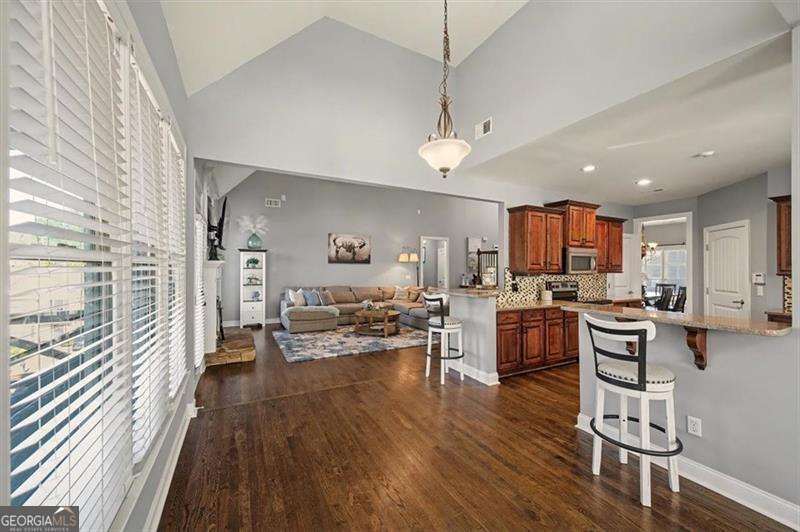18 Thunderhawk Lane NE Rydal GA 30171