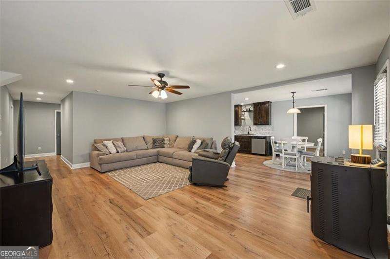 18 Thunderhawk Lane NE Rydal GA 30171