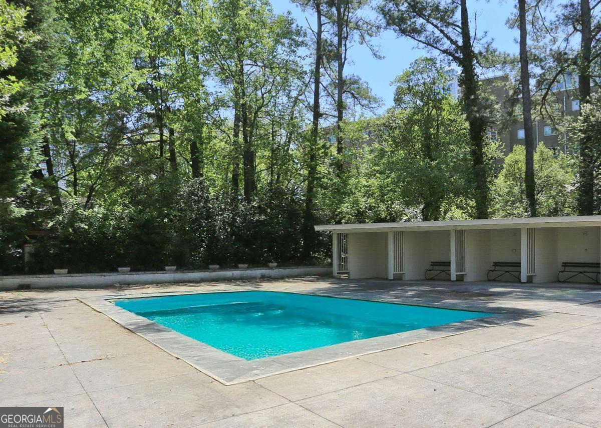 2925 Pharr Court NW Atlanta GA 30305