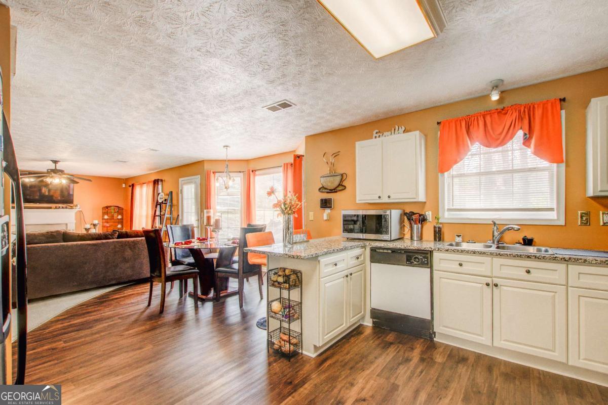 8075 Harmony Lakes Drive Lithonia GA 30058
