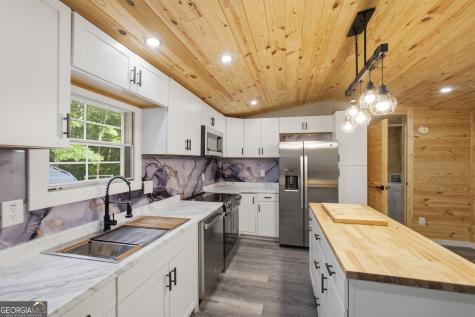450 Snowy River Place Clarkesville GA 30523