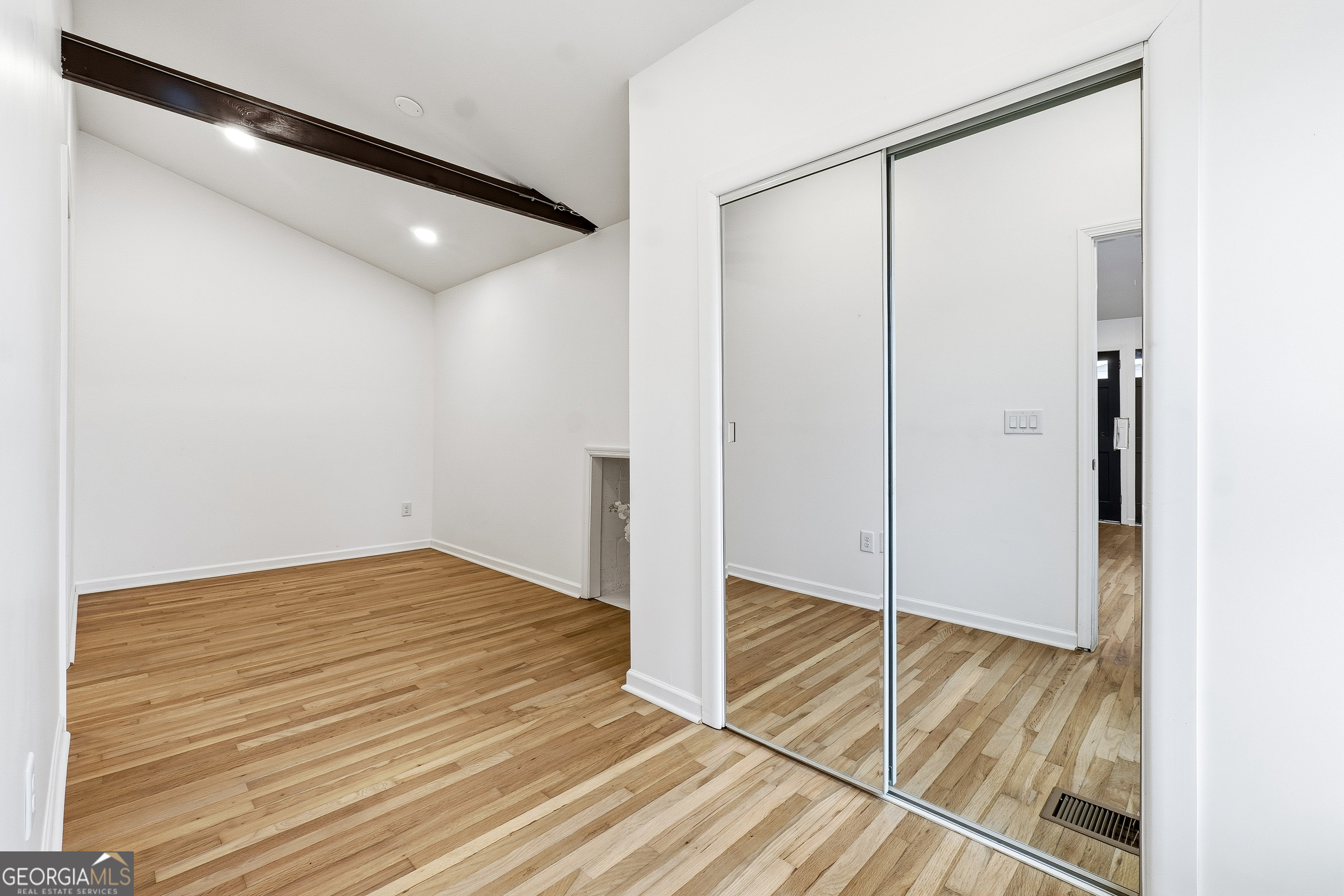 1466 Hardin Avenue Atlanta GA 30337