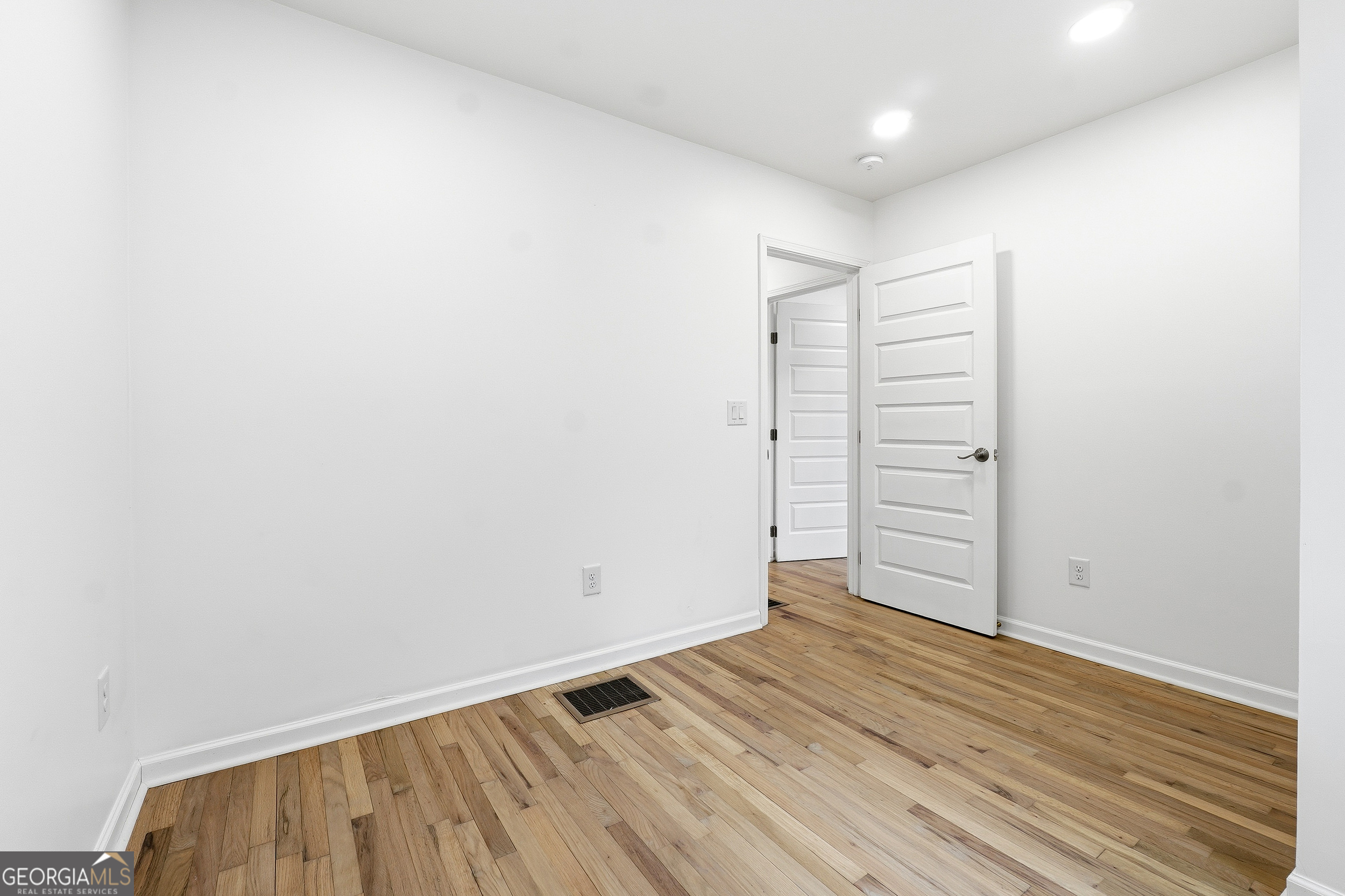 1466 Hardin Avenue Atlanta GA 30337