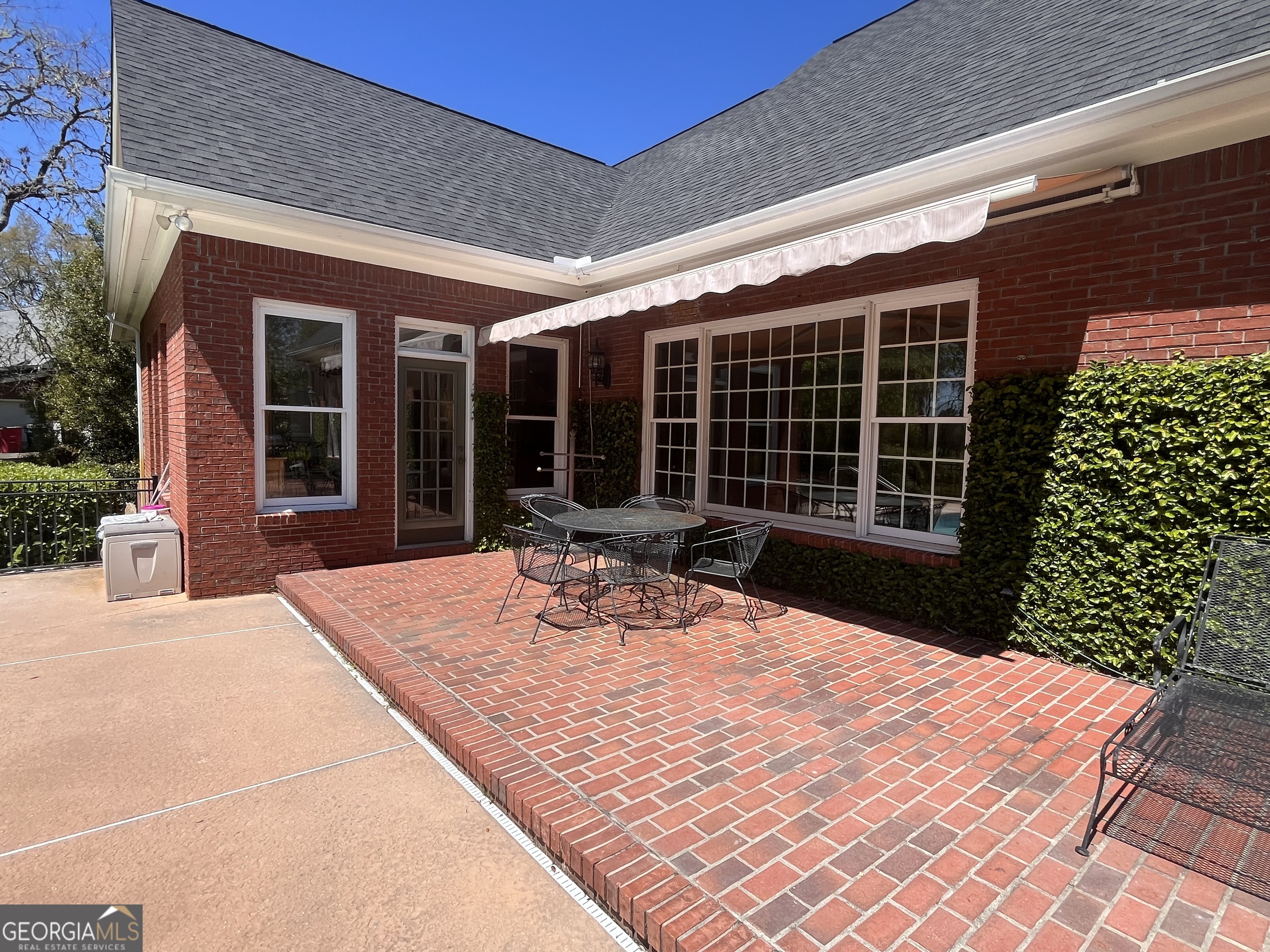 1473 N River Oaks Drive Blackshear GA 31516