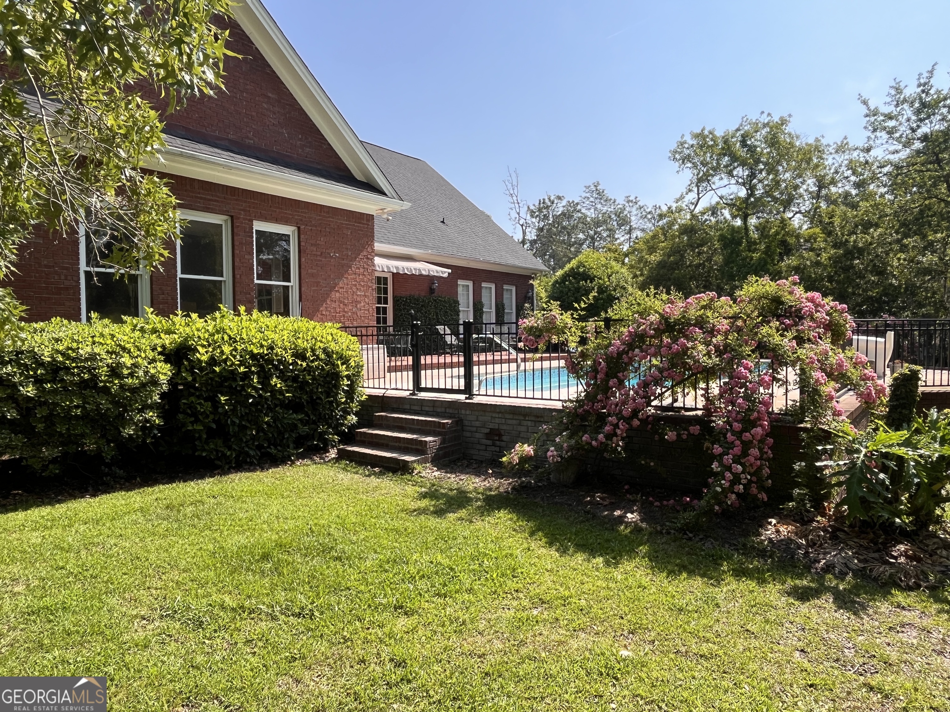 1473 N River Oaks Drive Blackshear GA 31516
