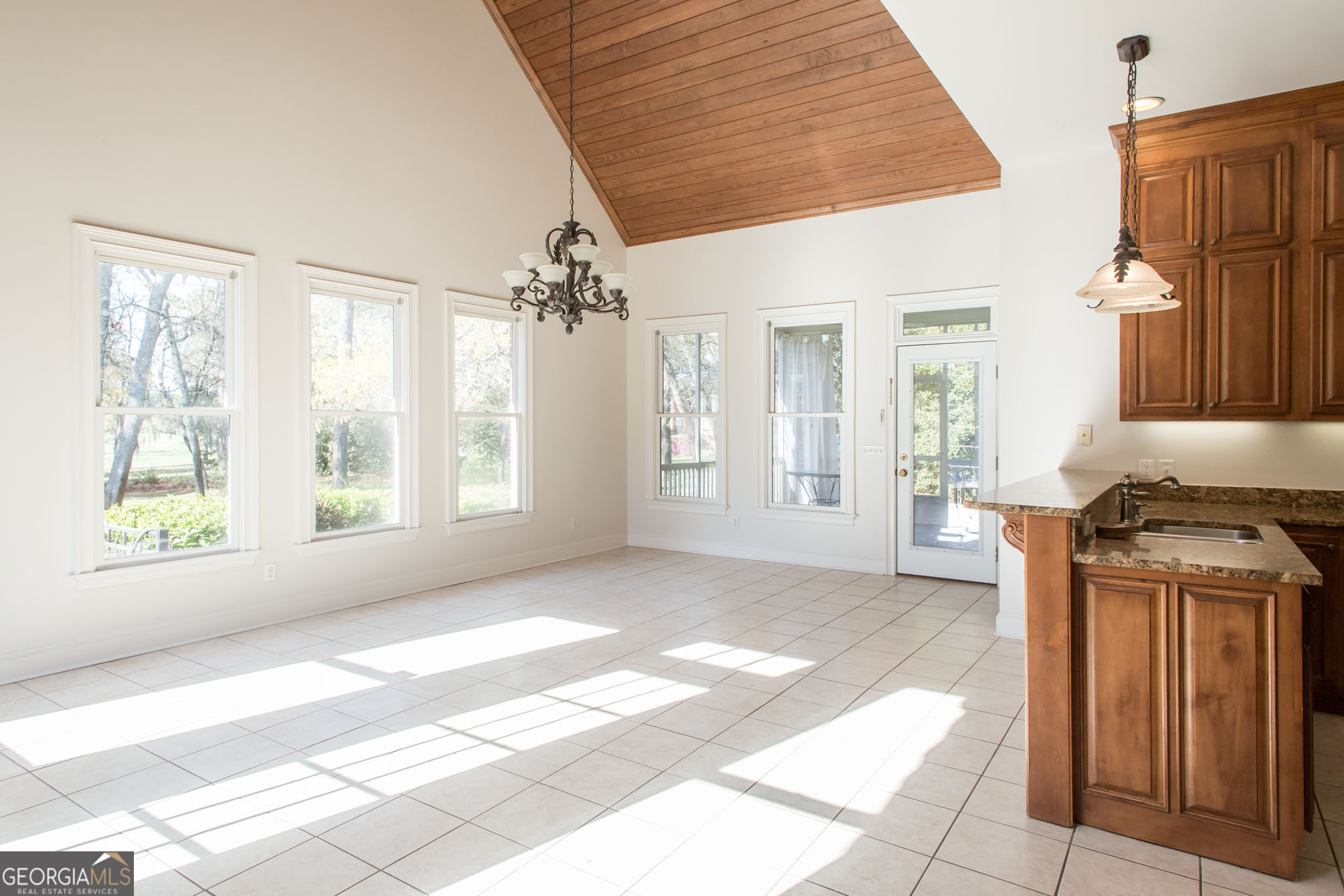 1473 N River Oaks Drive Blackshear GA 31516