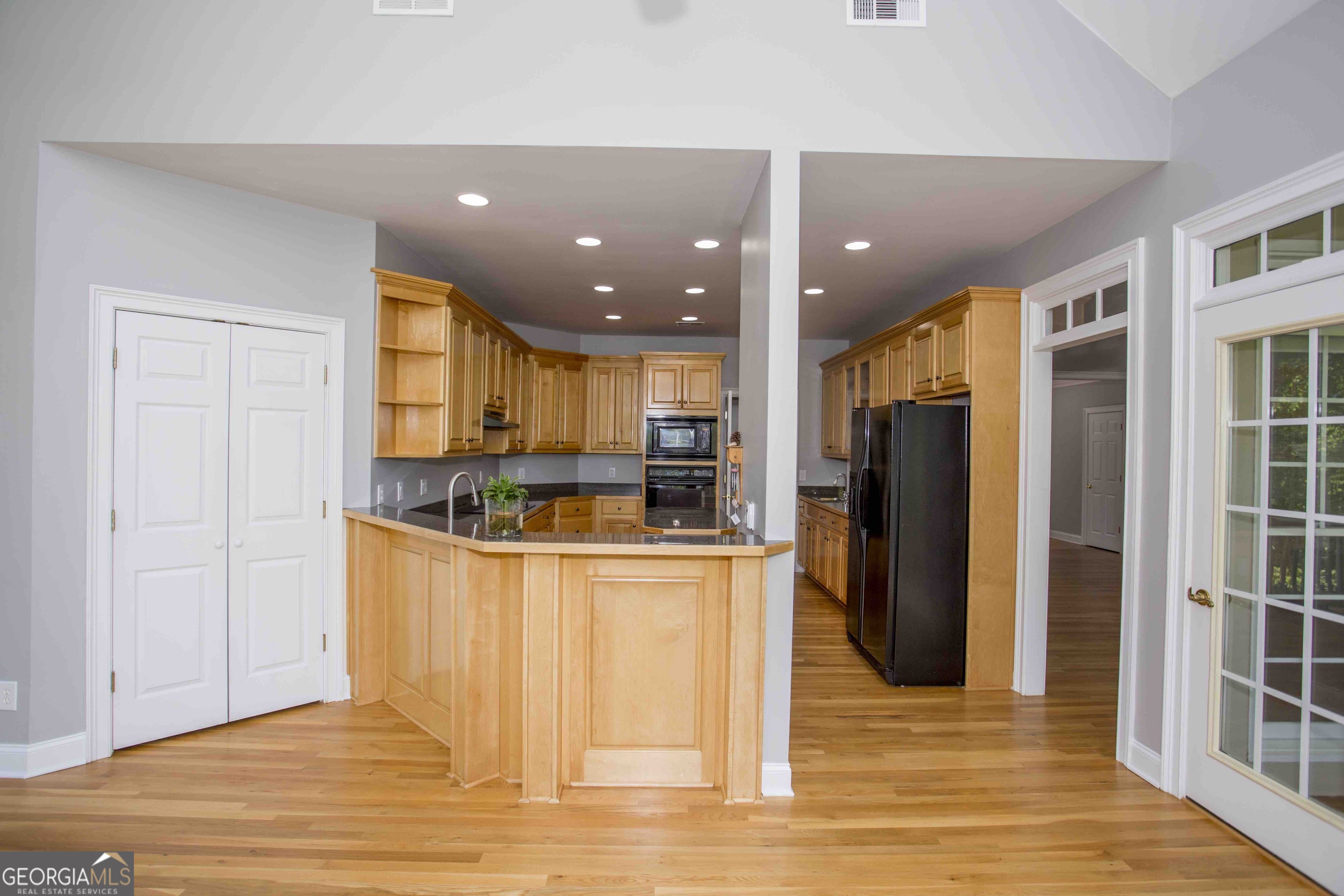 31 Rocky Circle NE White GA 30184