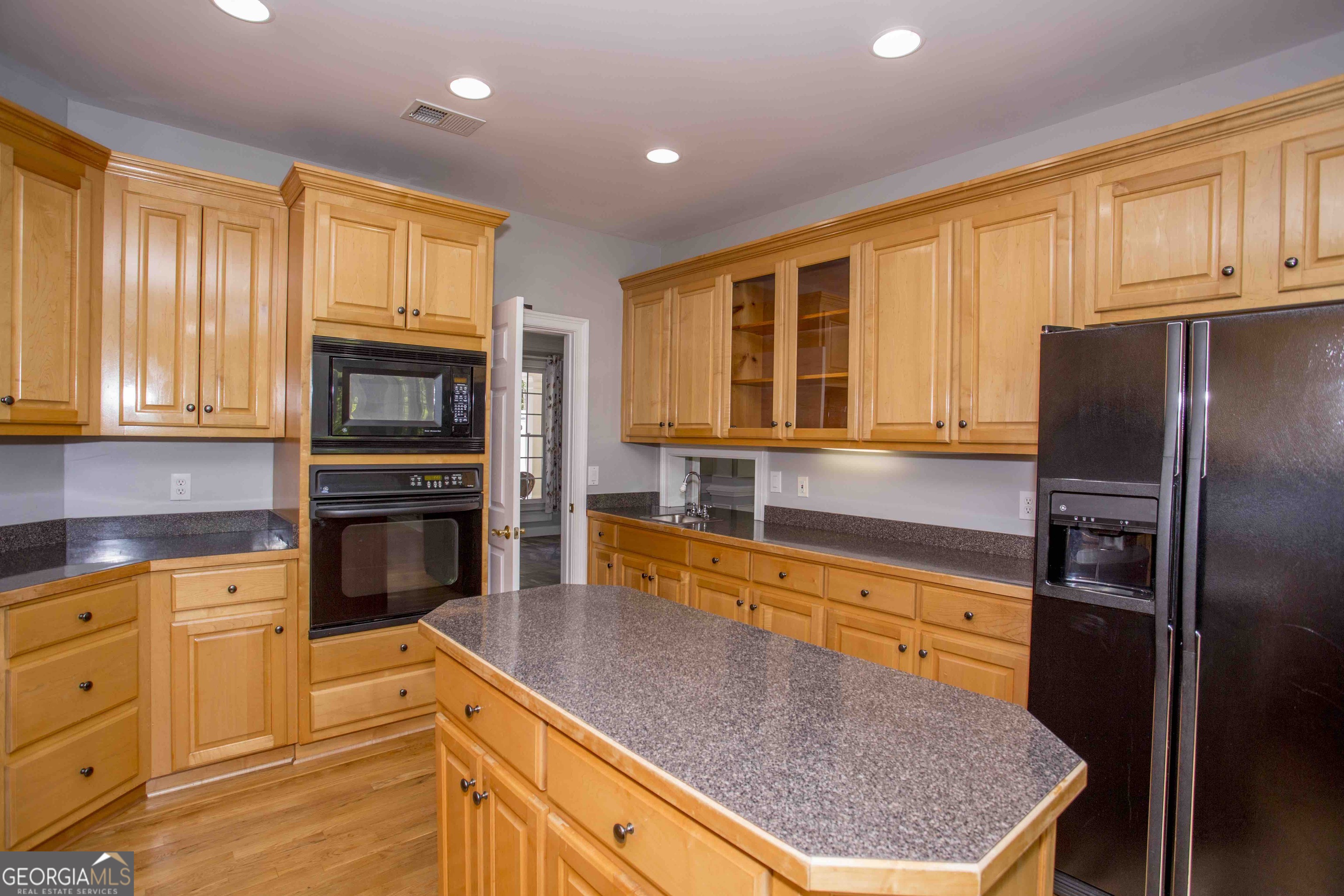 31 Rocky Circle NE White GA 30184